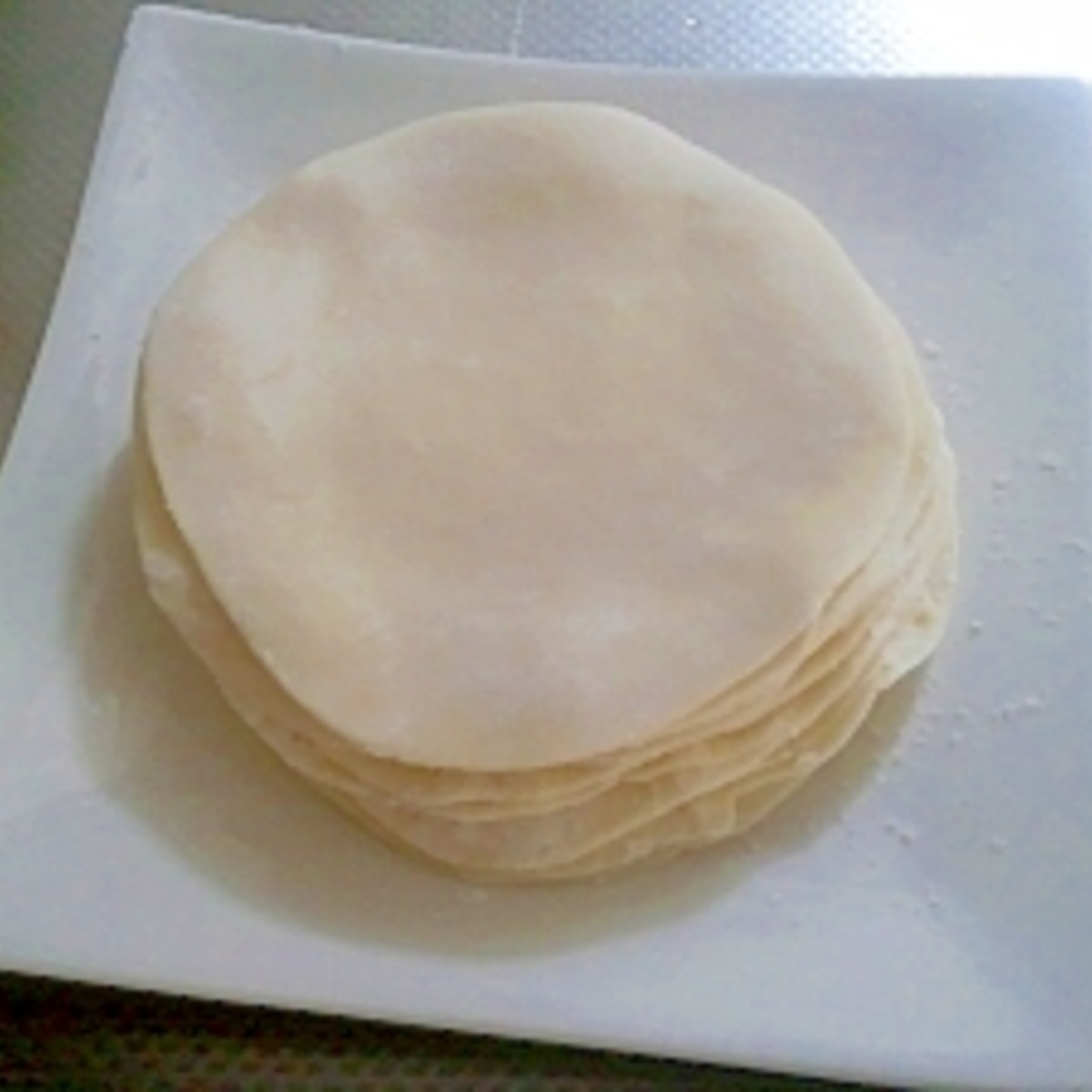 小麦粉で餃子の皮 レシピ 作り方 By Aoi 楽天レシピ 小麦粉で餃子の皮 レシピ 作り方 By Aoi 楽天レシピ